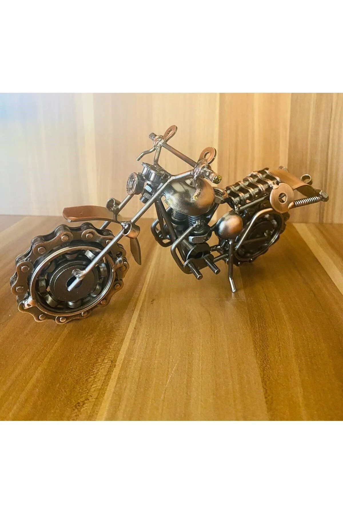MYK HEDİYE VE SANAT ATÖLYESİ Özel Tasarım MYK Metal Motor Sanatın ve Mühendisliğin Buluştuğu Benzersiz Bir Koleksiyon Parçası görsel 4
