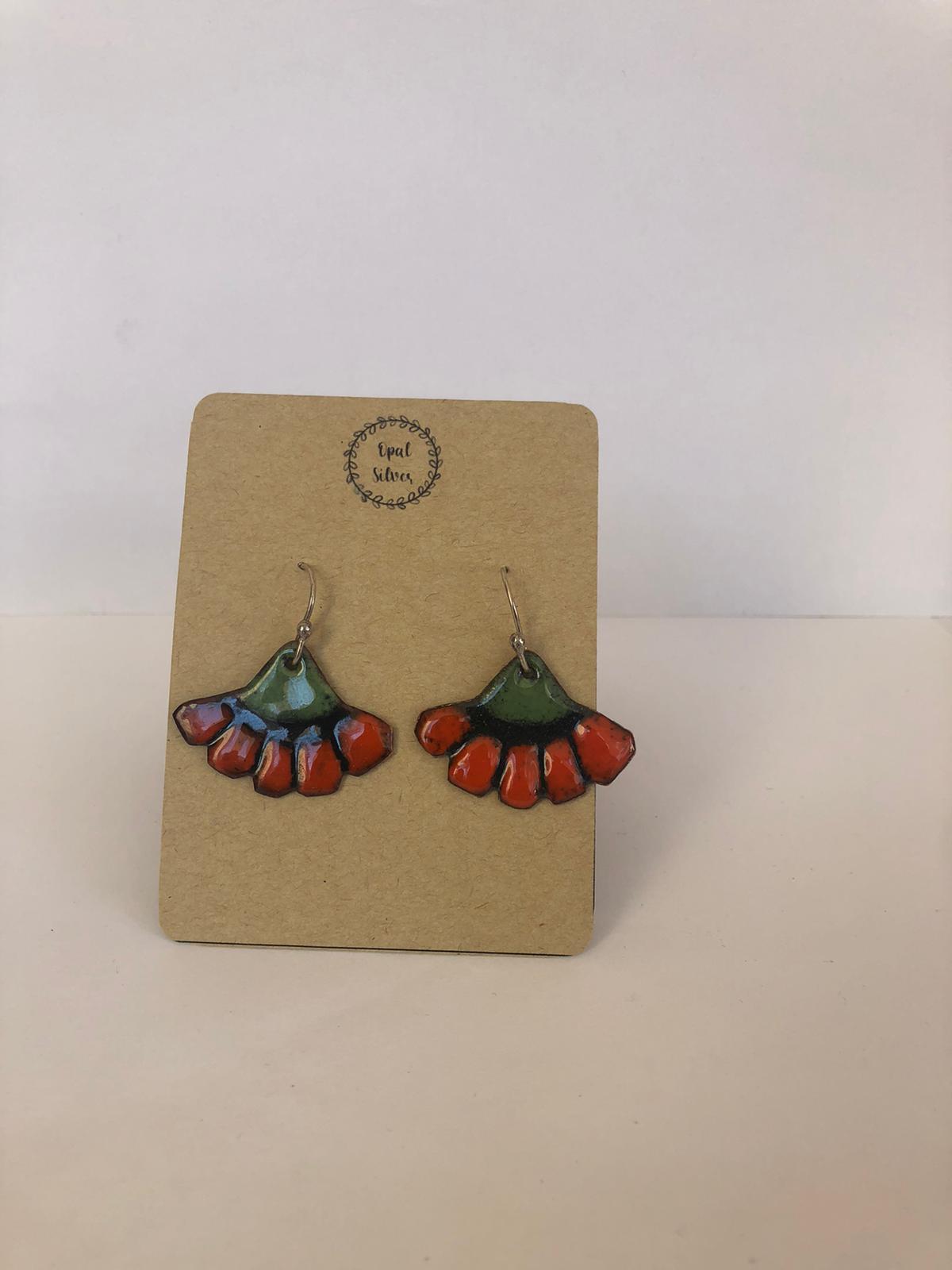 Opal Silver El Yapımı Sıcak Mine Çalışması Gümüş Kancalı Çiçek Küpe