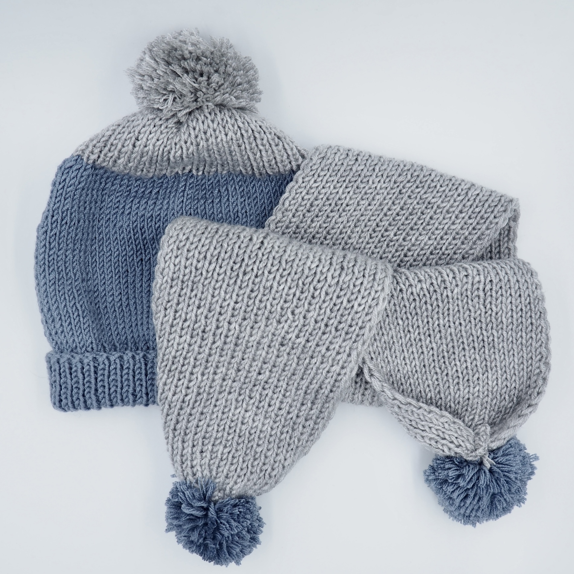 Bere-Atkı ve Sevimli Tavşancık Amigurumi Oyuncak Hediye Kutusu görsel 5