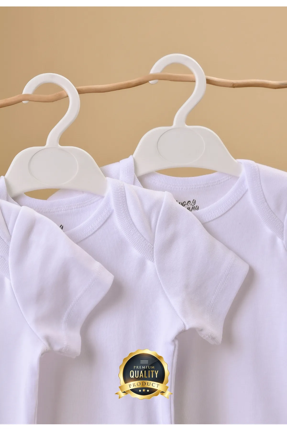 Huggy Mommy Premium %100 Organik Pamuk Beyaz Kısa Kol Bebek Body Zıbın Çıtçıtlı Bebek Badi 3'lü Set - Hediyeli