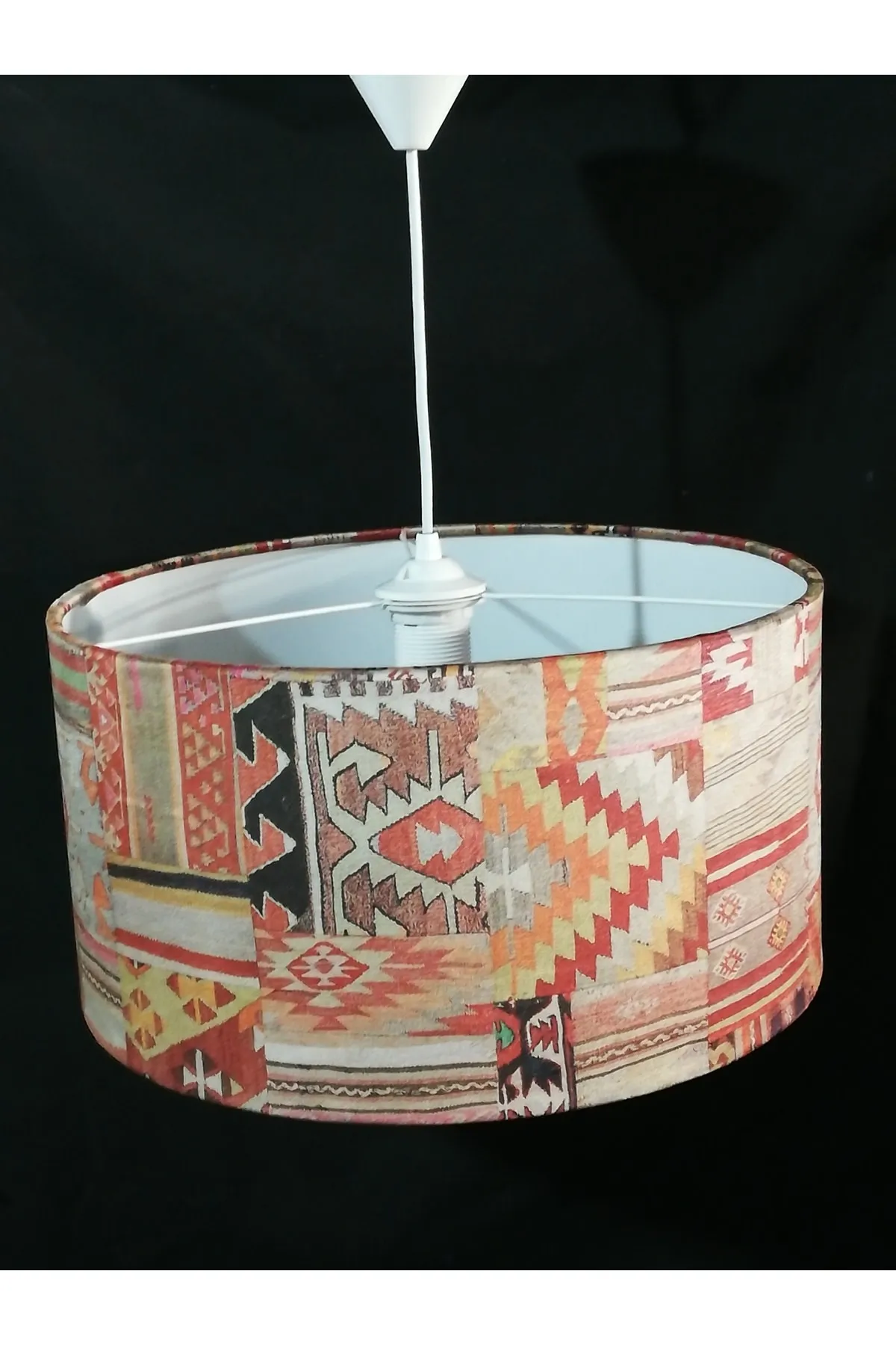 Tekay Aydınlatma Kilim Desenli Pvc Üzerine Kumaş Kaplama Avize