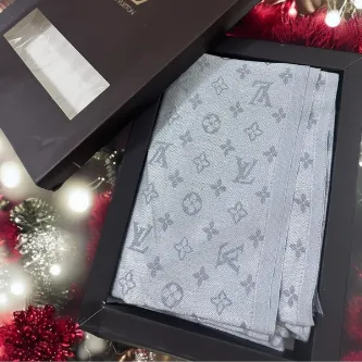 AYM BUTİK LV DESEN ŞAL
