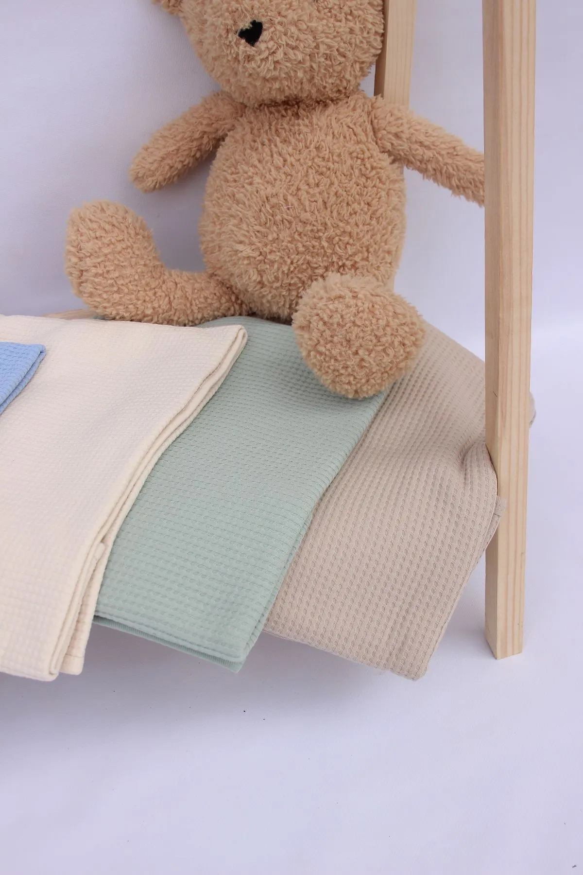Huggy Mommy Kahve Bebek Battaniyesi 80x90 Cm %100 Pamuk Waffle Kumaş Nefes Alan Antialerjik Yenidoğan Battaniye görsel 2