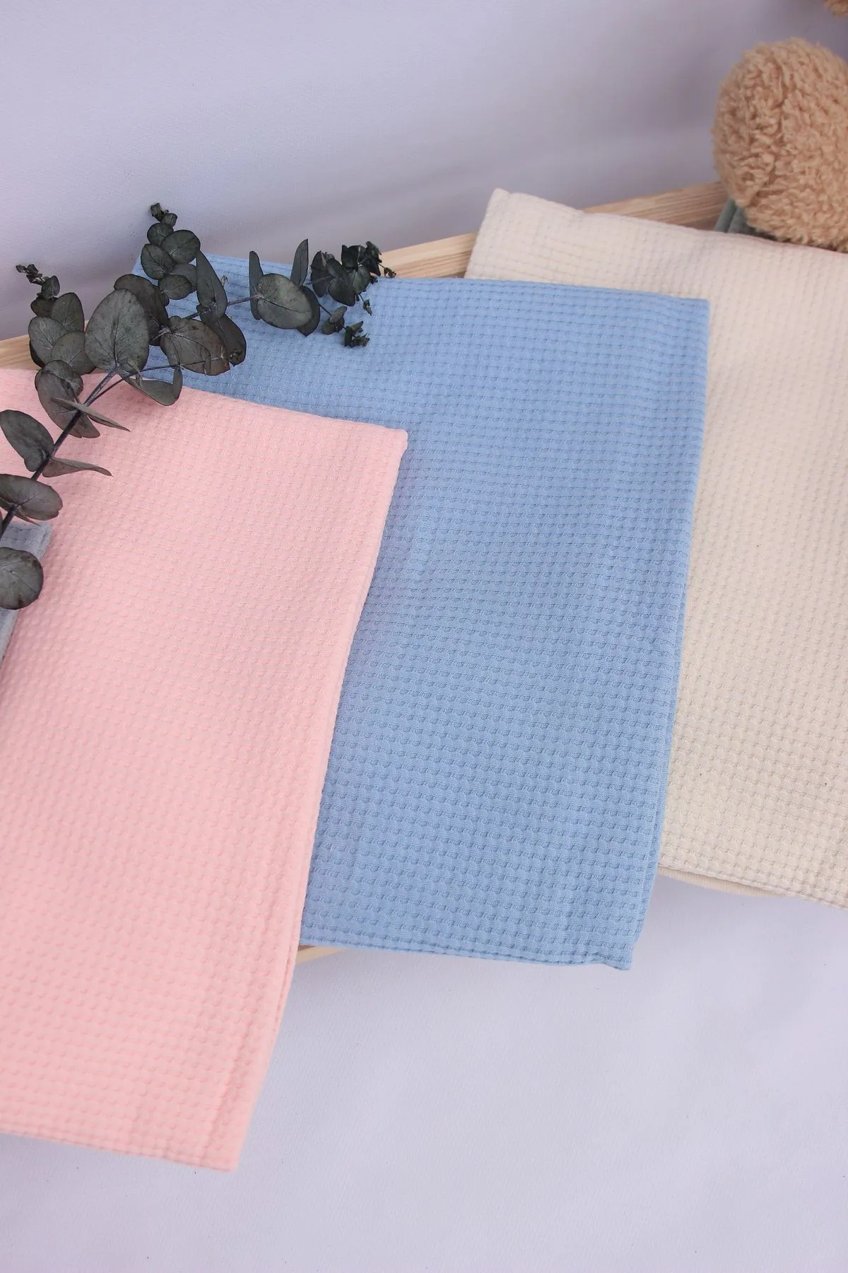 Huggy Mommy Krem Bebek Battaniyesi 80x90 Cm %100 Pamuk Waffle Kumaş Nefes Alan Antialerjik Yenidoğan Battaniye görsel 2