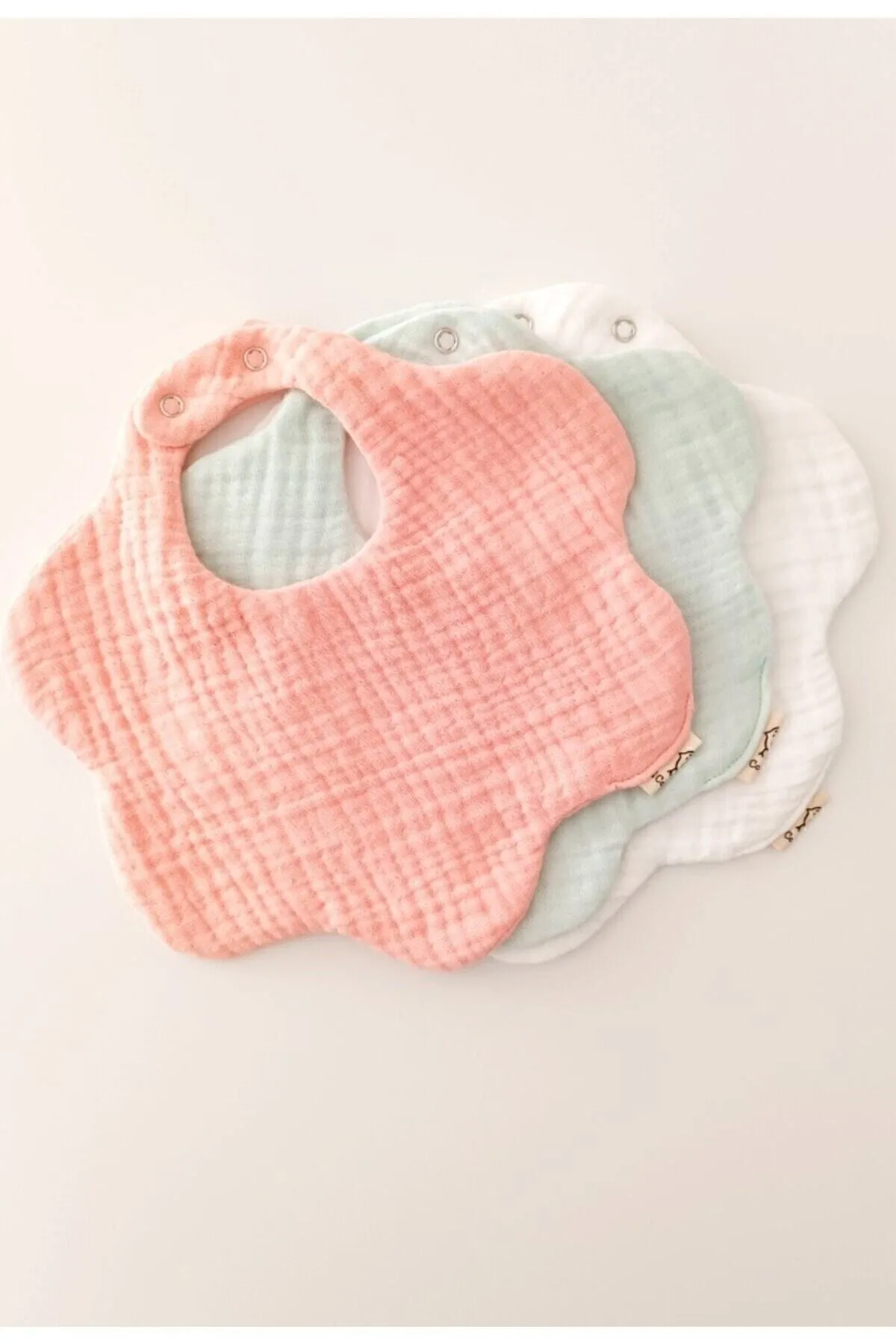 O&G Collection 3'lü %100 Pamuklu Organik Soft Renkler 8 Katlı Müslin Bebek Önlük / Salya Önlüğü/nikel Free Çıtçıt