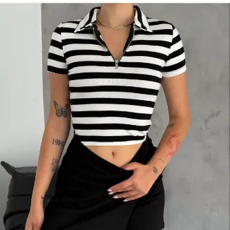 Fermuar Detay Çizgili Crop Bluz