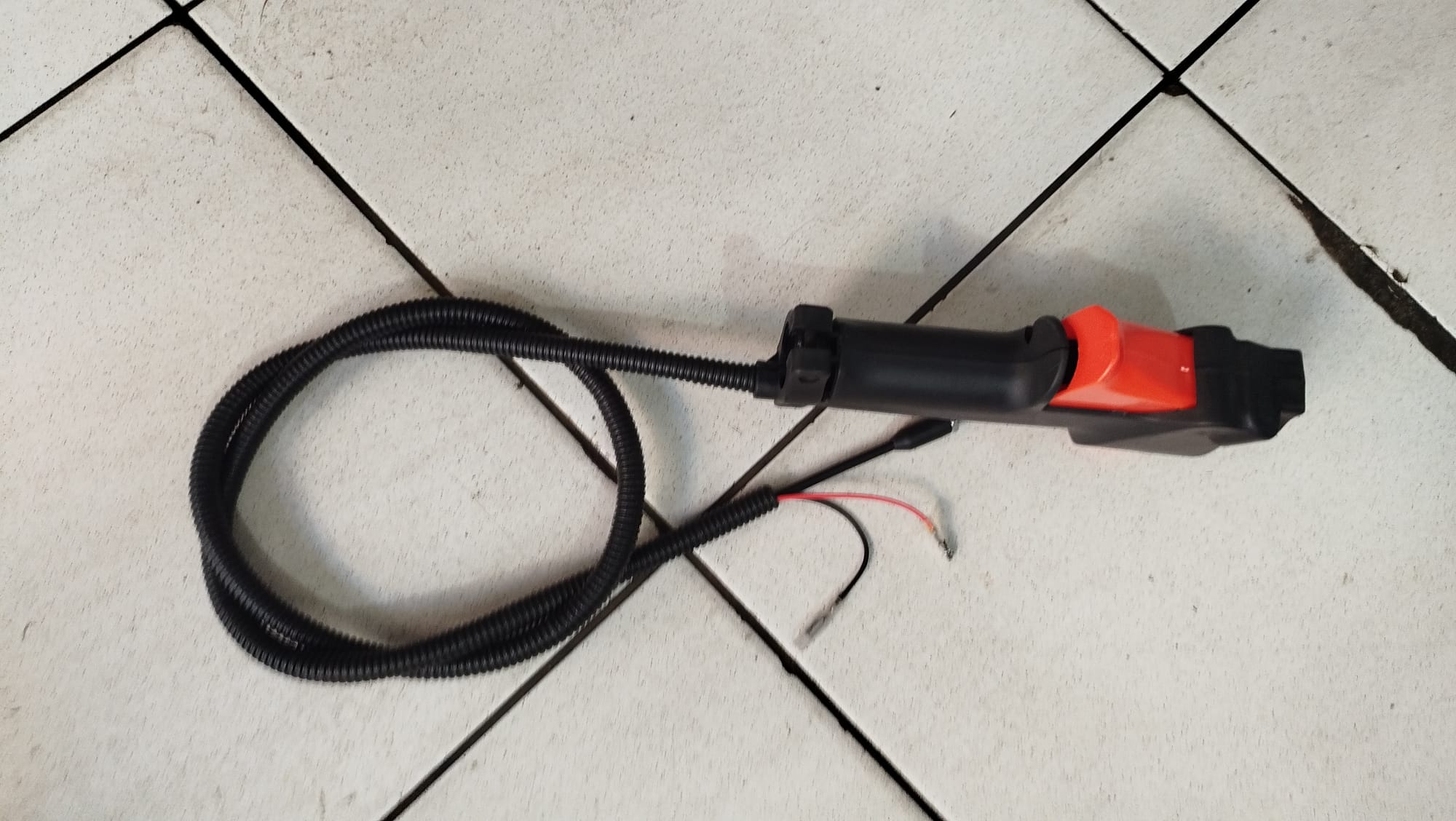 SIRT  TIRPAN   GAZ KOLU  KABZE görsel 2