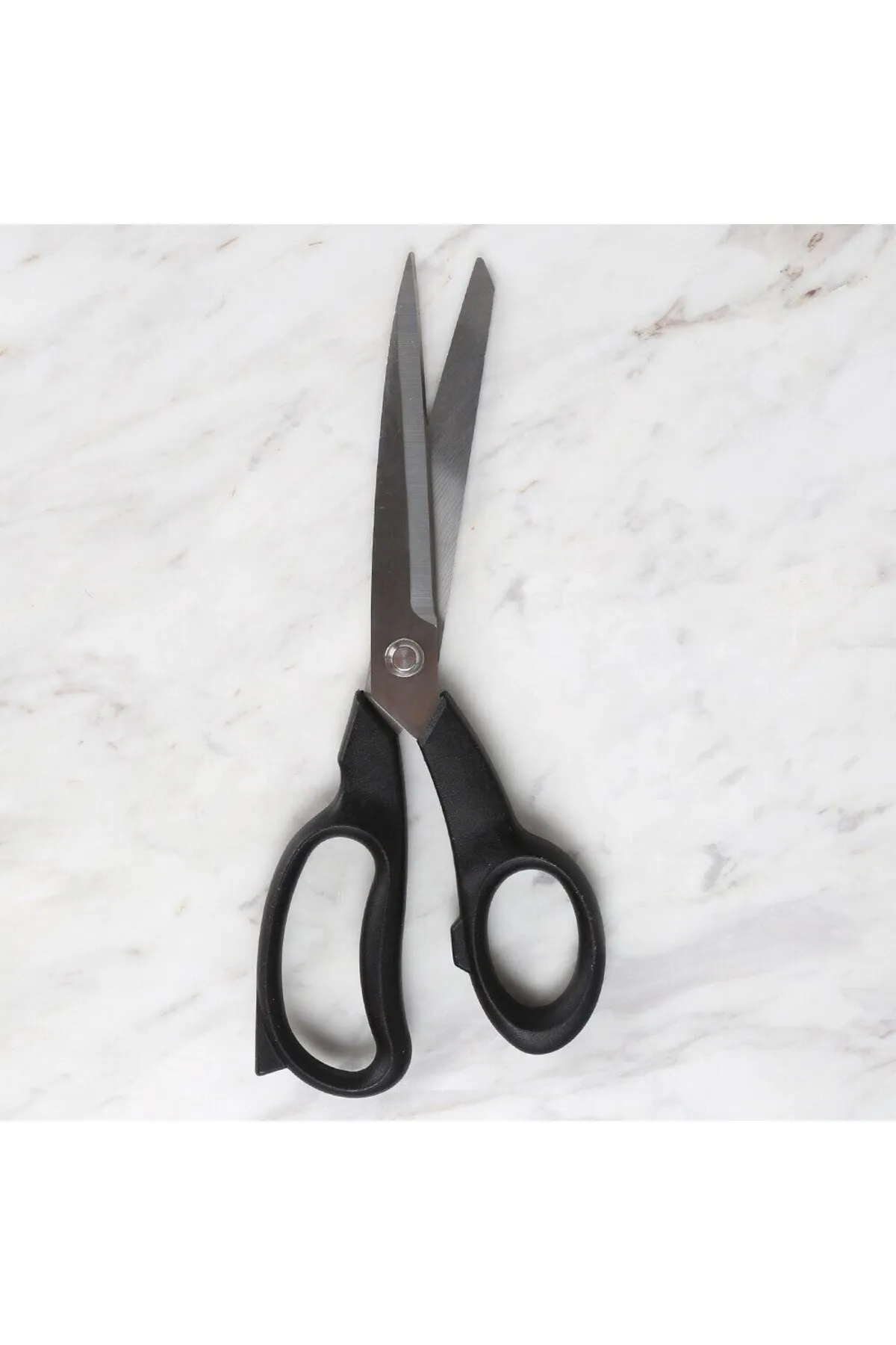 Loren Crafts Plastik Saplı Titanyum Makas Siyah LR