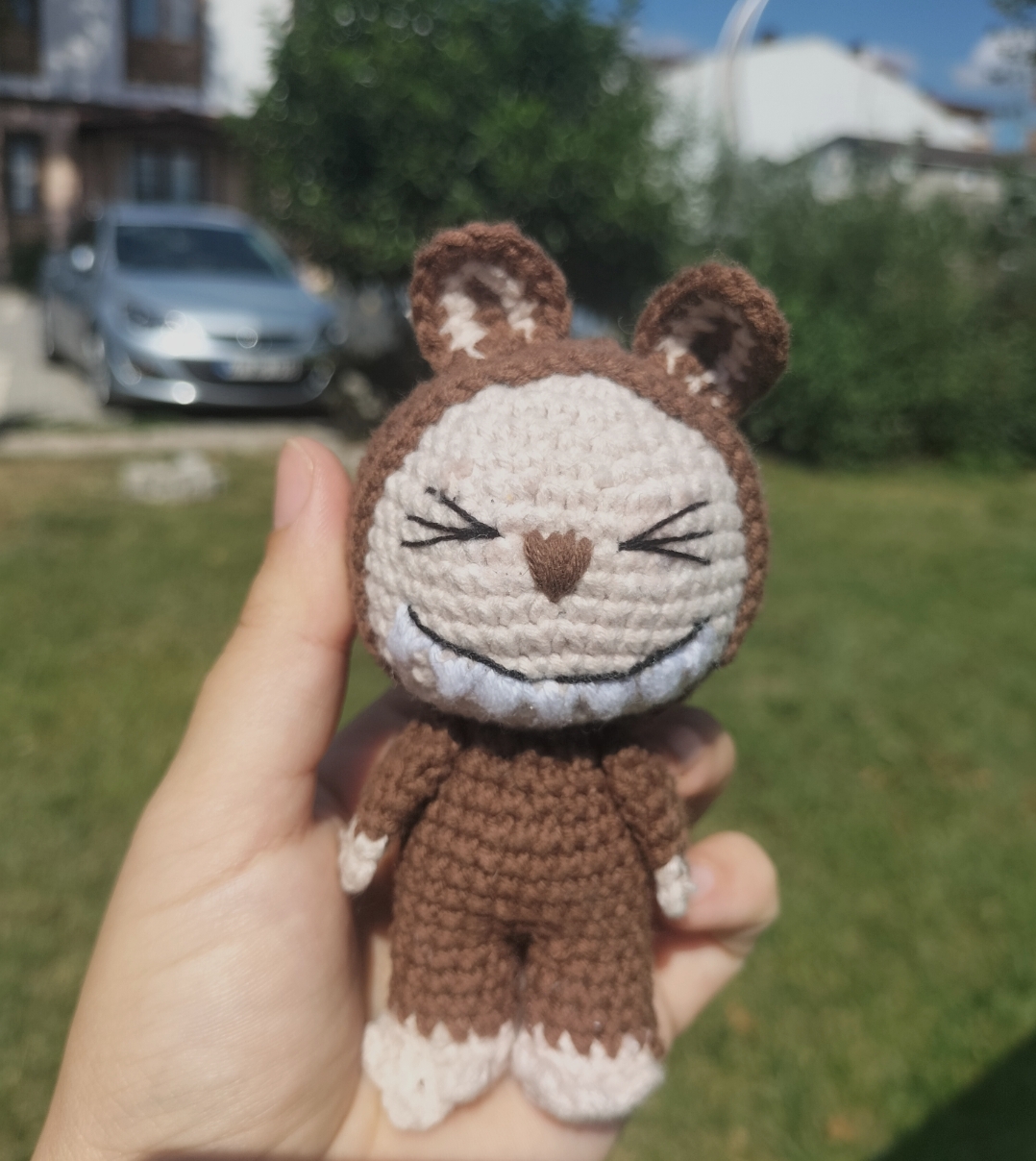 Amigurumi kahverengi labubu oyuncak minik 13 cm