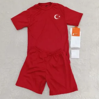 Pele Sport Türkiye Milli Takım 2023-2024 Cocuk Forma Şort Çorap Hediyeli 4lü Set