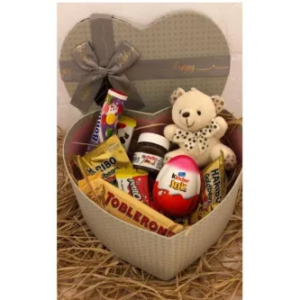 MY-NİL Kalp Kutu Içinde Nutella Ayıcık Kinder Joy Ve Birçok Sürpriz