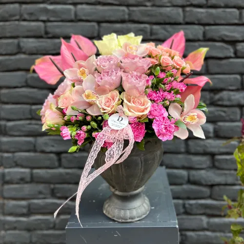 Derin Flowers Elegant Arrangement