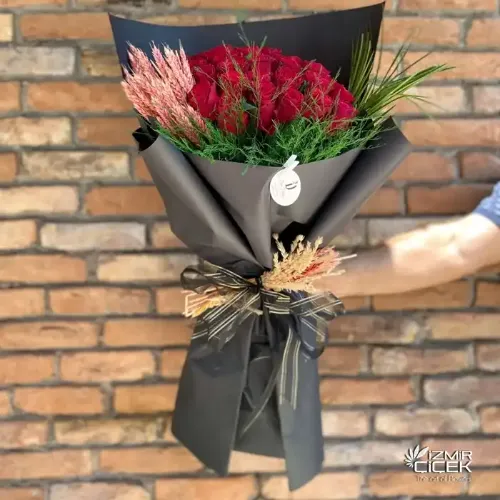 Derin Flowers 41 Gül Butik Buket
