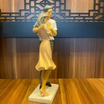 MYK HEDİYE VE SANAT ATÖLYESİ Sevgili Aşıklar Sarılmış Biblo Büyük Boy 42 cm