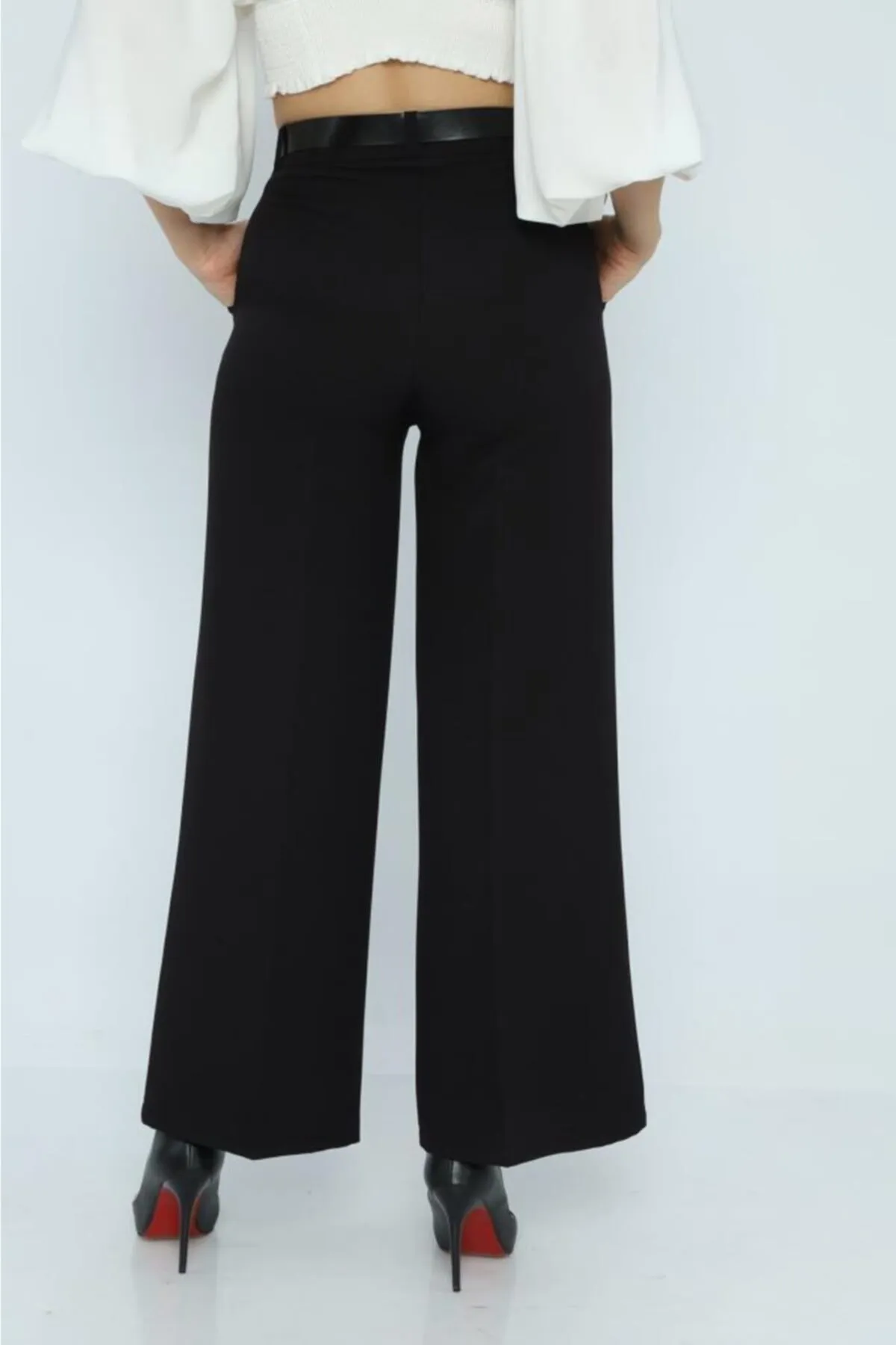 Modkofoni Geniş Paça Kemerli Siyah Kadın Pantolon görsel 5