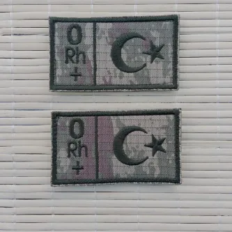 İzmir Askeri Malzeme 2 Adet Kara Kuvvetleri Eski Kamuflaj Renkli Nakış işlemeli 0 Rh + Kan Gruplu Arma Peç Patch