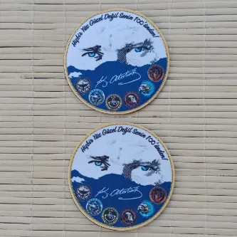 İzmir Askeri Malzeme 2 Adet Hiçbir Yüz Güzel Değil Senin 100 ünden Yazılı imzalı Fermateks Dokuma işlemeli Arma Patch Peç