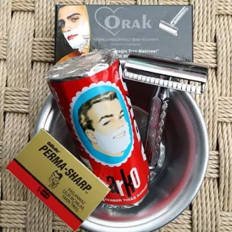 4 Lu Temizlik Seti Tras Makinasi Yaprak Jilet Tras Sabunu Tras Tasi