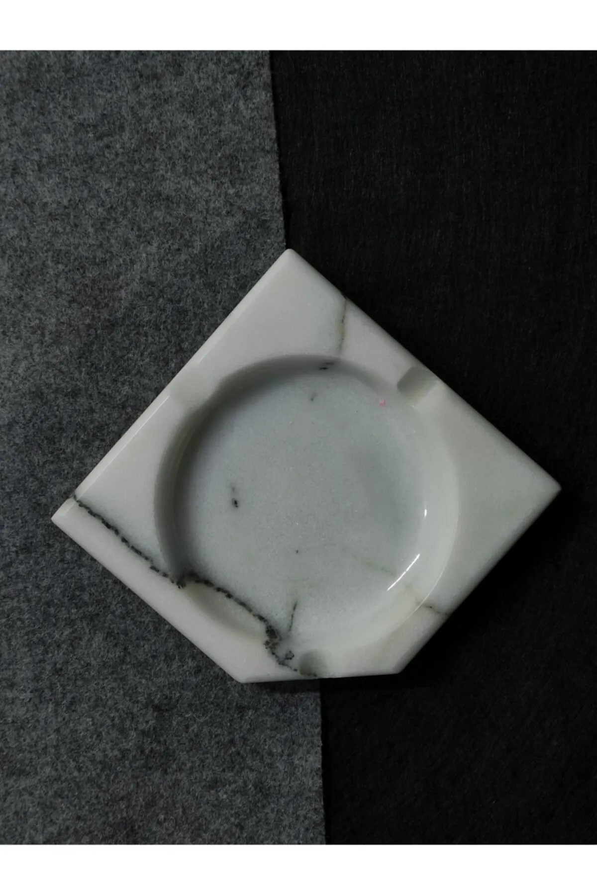 Pergamon Üçgen Mermer Küllük Kül Tablası Gerçek Mermer Tek Adet görsel 3